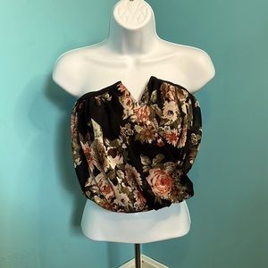 Women’s Sleeveless shirt